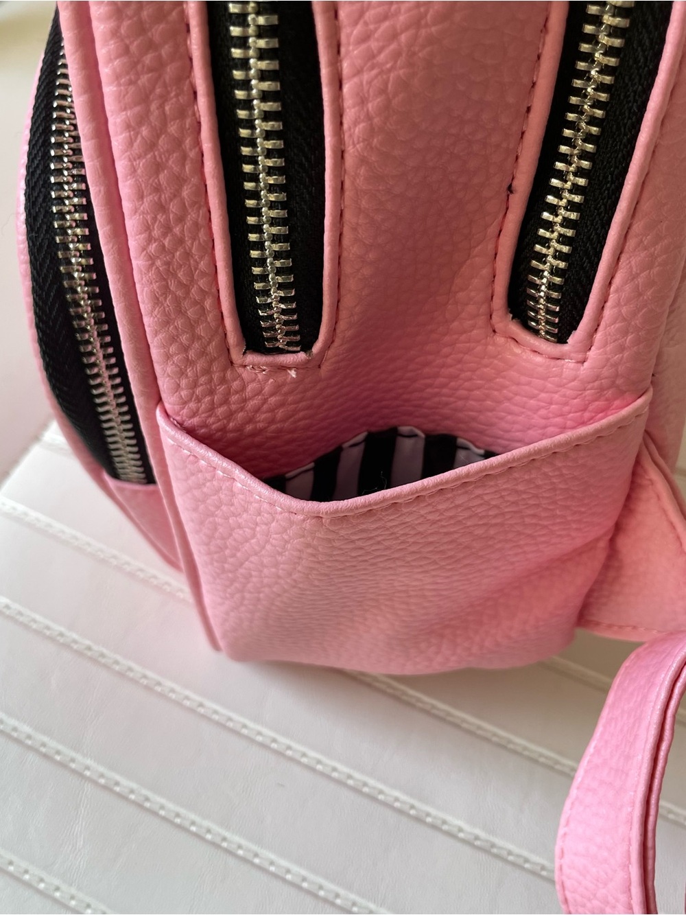 Marc Tetro Pink Mini Backpack Westie Dog Vegan Leather Small Backpack Purse - Picture 8 of 12